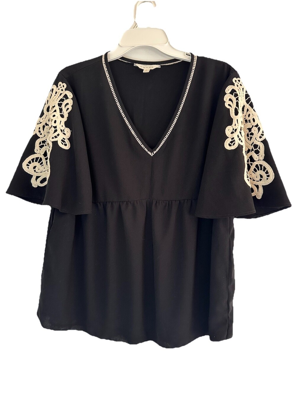 Adiva Black Peplum Top Size Large White Embroidered Lace Short Sleeve Blouse